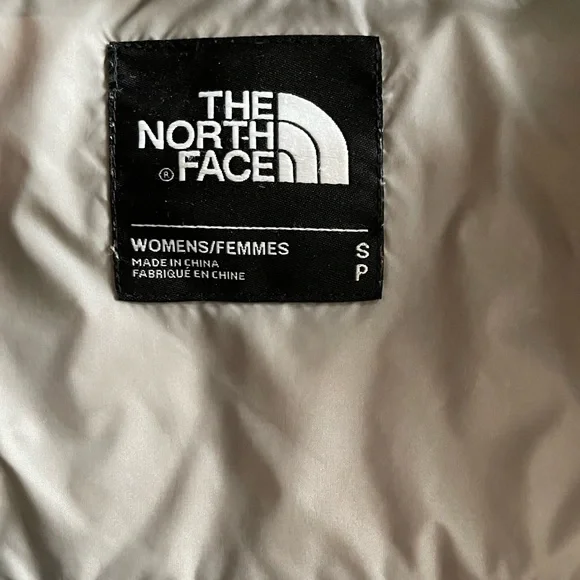 The North Face Karokora 700 Fill Down Parka - Picture 14 of 15